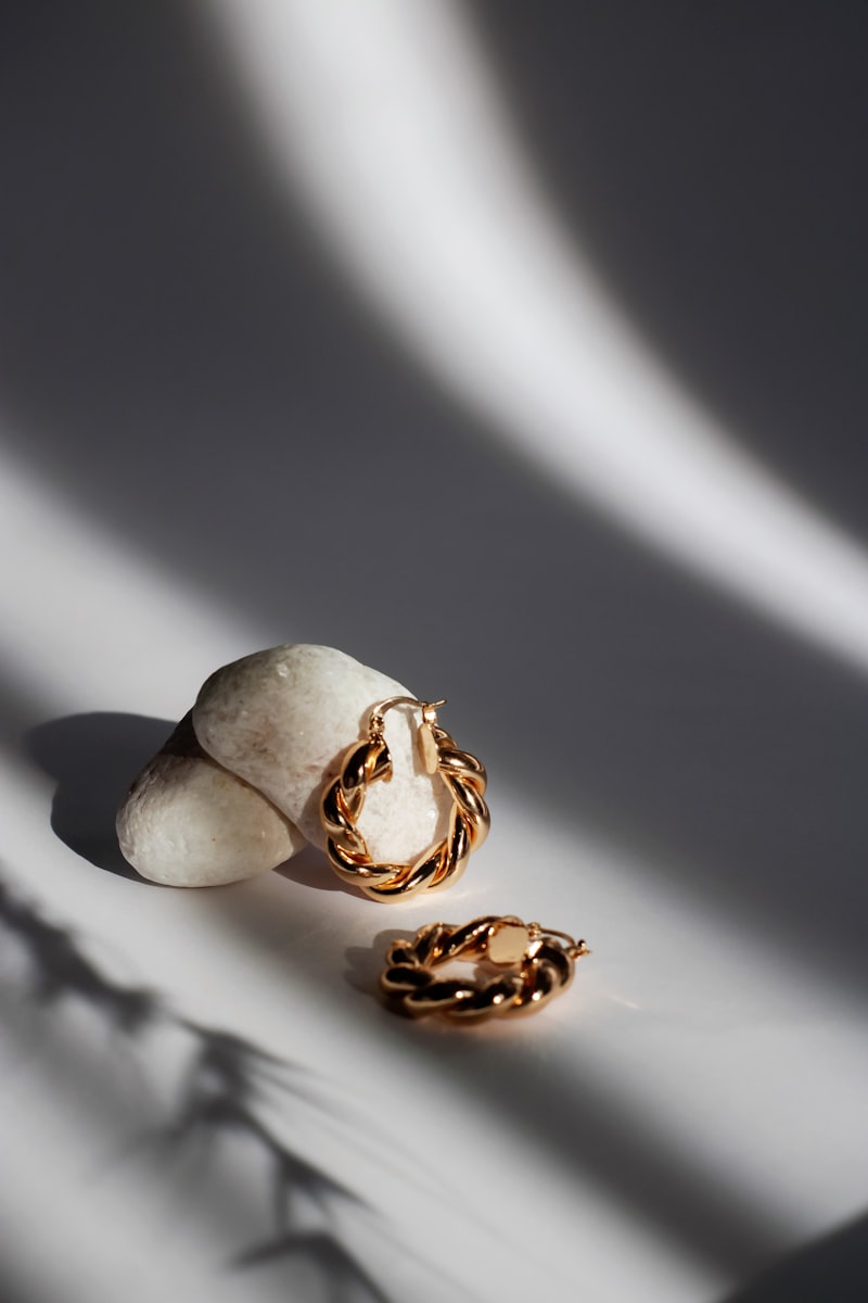 Lune pearl earrings